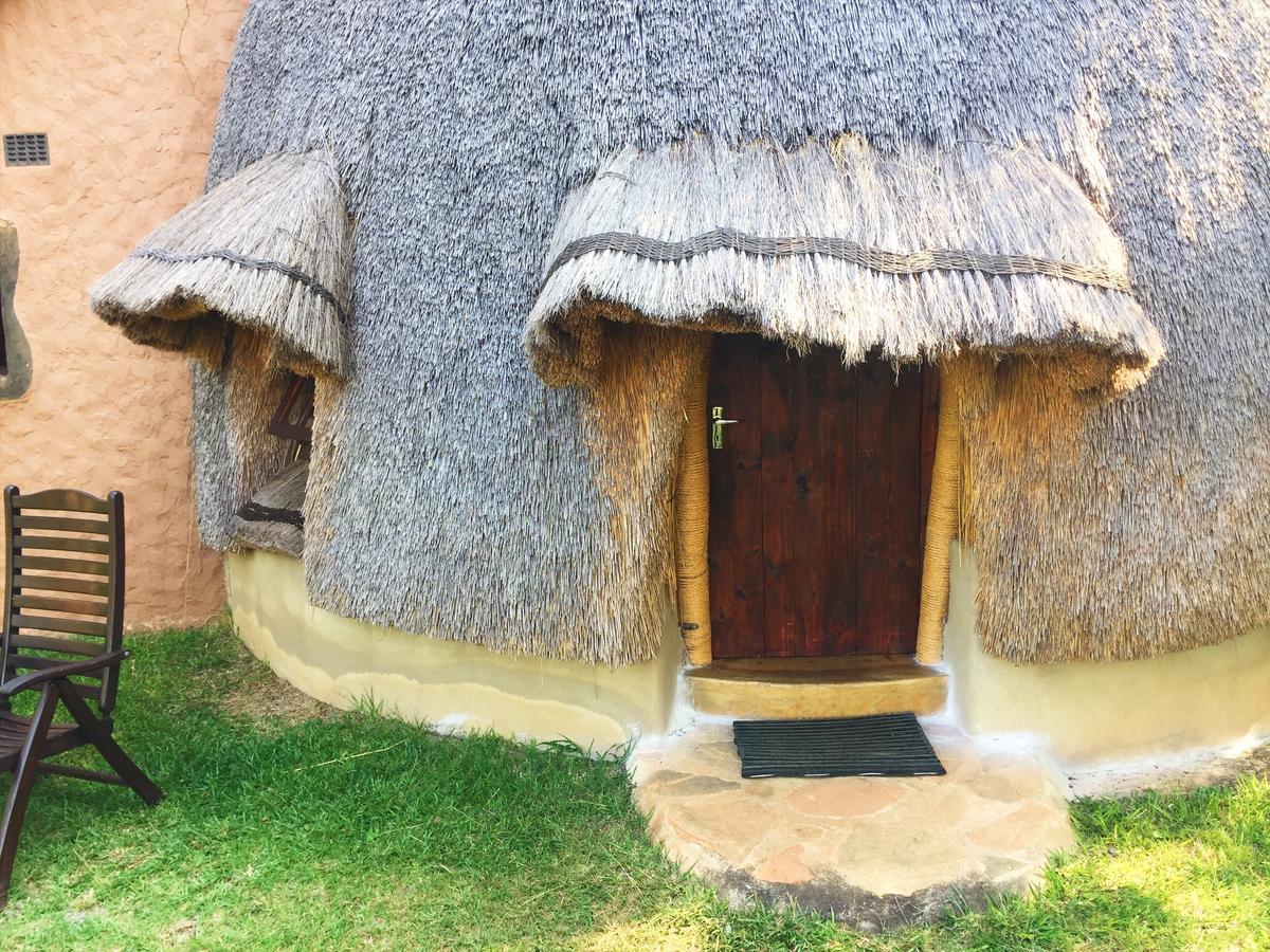 Phophonyane Falls Ecolodge Piggs Peak Exterior foto